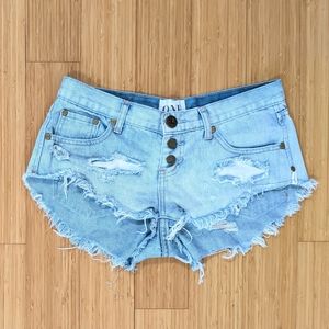 One Teaspoon denim shorts size 27